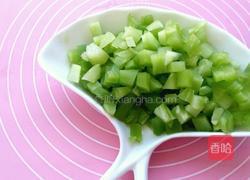 时蔬炒培根的做法图解2