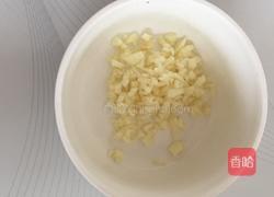 蒜香培根香菇酿的做法图解2