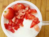 草莓🍓和老酸奶的故事的做法[图]