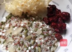 美容养颜粥的做法图解1