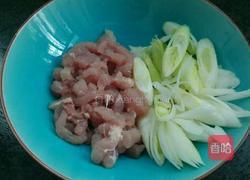 小炒茭白的做法图解1