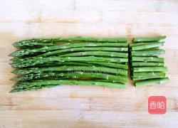 油浸芦笋的做法图解1