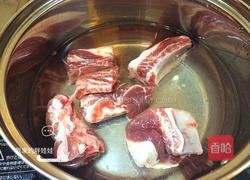 春笋烧排骨的做法图解1