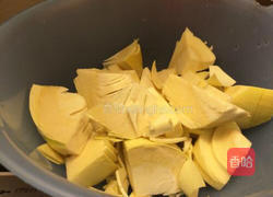 春笋烧排骨的做法图解3