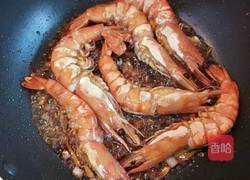 干焖吮指大虾的做法图解7