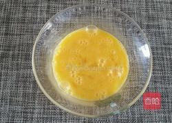 百合炒鸡蛋的做法图解3