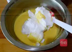 Illustration of how to make 8-inch yogurt chiffon cake 10