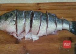 剁椒鲈鱼的做法图解2