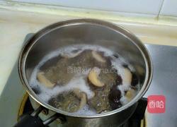 香菇蛋饼的做法图解1