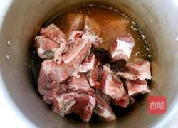 酱骨头的做法图解1