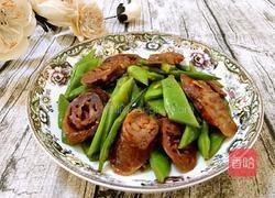 腊肠炒扁豆的做法图解6