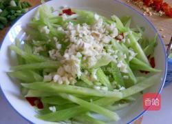 凉拌莴笋的做法图解4