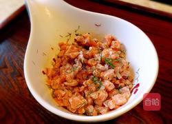 【三文鱼沙拉】的做法图解3