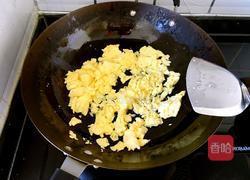 什锦炒饭的做法图解3