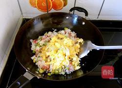 什锦炒饭的做法图解7