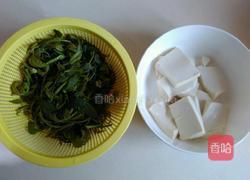 香椿拌豆腐的做法图解2