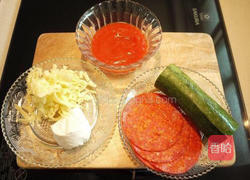 快手早餐——吐司披萨的做法图解1