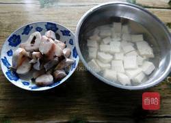 砂锅鳕鱼豆腐汤的做法图解2