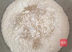 白面麻花卷的做法图解1