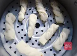 Illustration of how to make white flour twist roll 9