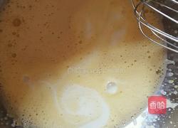 松子仁蒸蛋糕的做法图解3