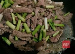 大蒜炒肉的做法图解6