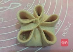 圣女果汁牡丹花蒸饺的做法图解6