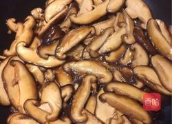 香菇扒鸡的做法图解5