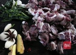 萝卜牛腩的做法图解2