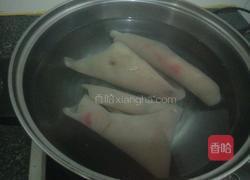 水晶猪皮冻的做法图解2