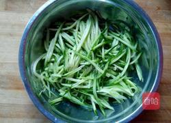 凉拌粉丝黄瓜的做法图解1