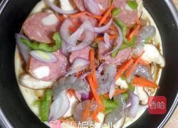 火腿鲜虾披萨的做法图解2