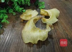 石斛海马鱼翅汤的做法图解1