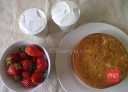 DIY草莓奶油蛋糕的做法图解1