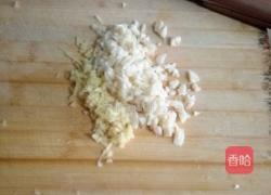 丝瓜鸡蛋面的做法图解2