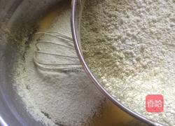 抹茶戚风蛋糕的做法图解4