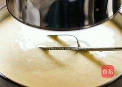 黄金榴莲千层蛋糕的做法图解3
