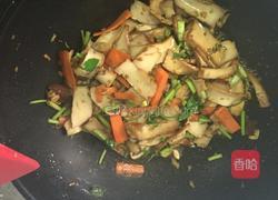 烟熏干炒芹菜的做法图解5