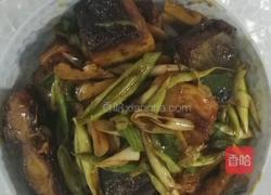 蒜爆腊鱼块的做法图解5