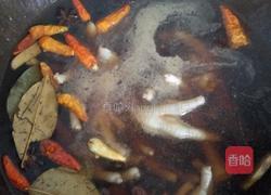 麻辣卤鸡脚的做法图解4