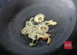 腐竹芹菜炒肉的做法图解2