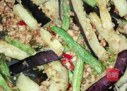 茄子炒豆角的做法图解7