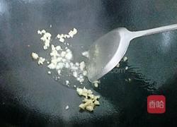 虫草花炒鸡肉的做法图解4