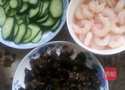 虾仁炒黄瓜的做法图解2