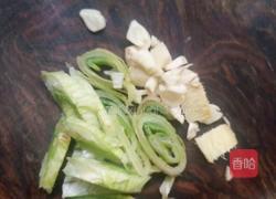 虾仁炒黄瓜的做法图解3