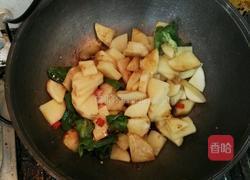 番茄土豆家常菜的做法图解3