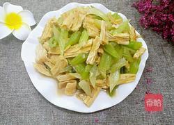 西芹炒腐竹的做法图解9