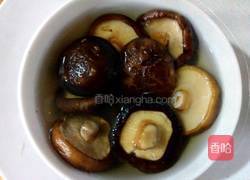 蚝油香菇扒生菜的做法图解2