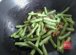 豆角肉丝焖面的做法图解4