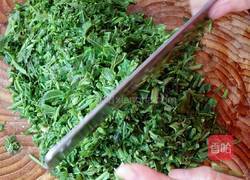 香椿芽猪肉水饺的做法图解2